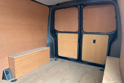 DG74ESY Volkswagen Transporter 2.0 TDI 110 Highline Van Thumbnail #20