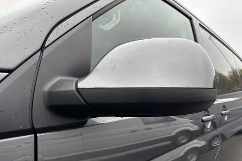DG74CXV Volkswagen Transporter 2.0 TDI 150 Highline Van DSG Thumbnail #27
