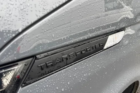 DE74AZD Volkswagen Transporter 2.0 TDI 110 Highline Van Thumbnail #29