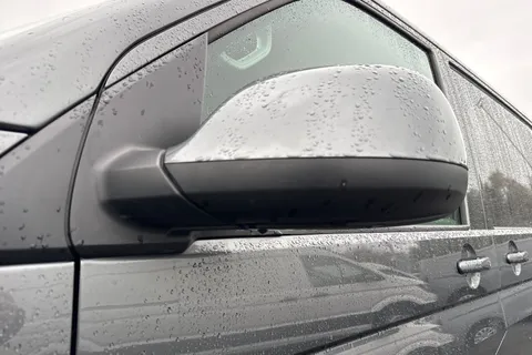 DG74ESY Volkswagen Transporter 2.0 TDI 110 Highline Van Thumbnail #28