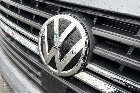DE74AZD Volkswagen Transporter 2.0 TDI 110 Highline Van Thumbnail #31