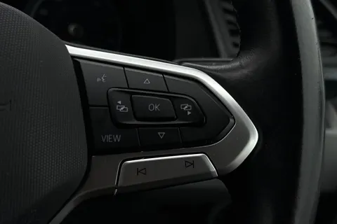 DG74CXV Volkswagen Transporter 2.0 TDI 150 Highline Van DSG Thumbnail #36