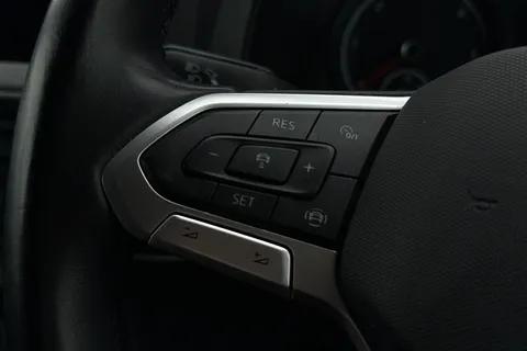 DE74AZD Volkswagen Transporter 2.0 TDI 110 Highline Van Thumbnail #39