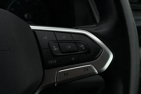 DE74AZD Volkswagen Transporter 2.0 TDI 110 Highline Van Thumbnail #40