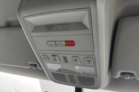 DG74ESY Volkswagen Transporter 2.0 TDI 110 Highline Van Thumbnail #38