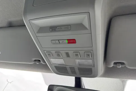 DG74CXV Volkswagen Transporter 2.0 TDI 150 Highline Van DSG Thumbnail #40