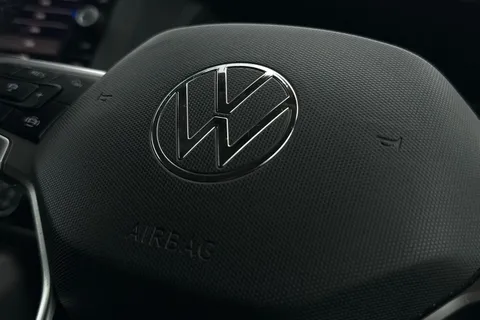 DE74AZP Volkswagen Transporter 2.0 TDI 110 Highline Van Thumbnail #45