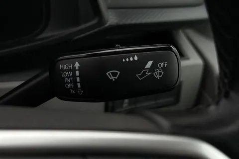 DG74CXV Volkswagen Transporter 2.0 TDI 150 Highline Van DSG Thumbnail #45