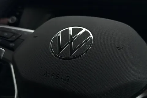 DG74ESY Volkswagen Transporter 2.0 TDI 110 Highline Van Thumbnail #44