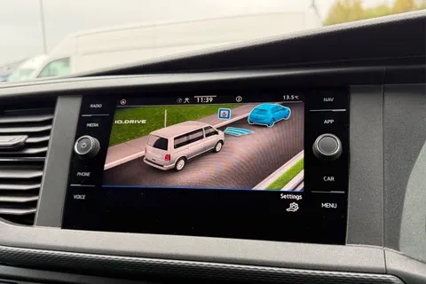 DE74AZD Volkswagen Transporter 2.0 TDI 110 Highline Van Thumbnail #54