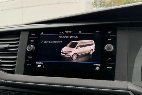 DE74AZP Volkswagen Transporter 2.0 TDI 110 Highline Van Thumbnail #54