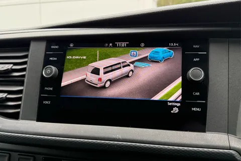 DG74CXV Volkswagen Transporter 2.0 TDI 150 Highline Van DSG Thumbnail #54