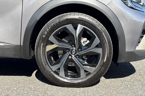 PL23HPV Renault Captur 1.6 E-TECH E-Tech engineered Auto Euro 6 (s/s) 5dr Thumbnail #8