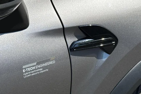 PL23HPV Renault Captur 1.6 E-TECH E-Tech engineered Auto Euro 6 (s/s) 5dr Thumbnail #29