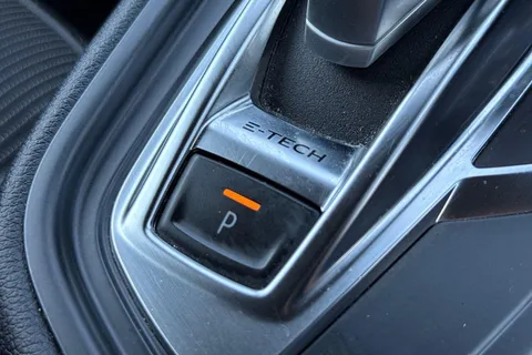PL23HPV Renault Captur 1.6 E-TECH E-Tech engineered Auto Euro 6 (s/s) 5dr Thumbnail #45