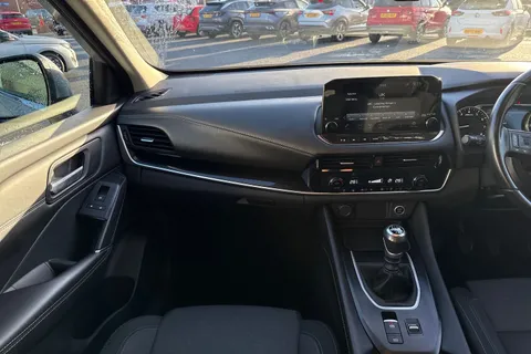 SH22LYK Nissan Qashqai 1.3 DIG-T MHEV N-Connecta Euro 6 (s/s) 5dr Thumbnail #21