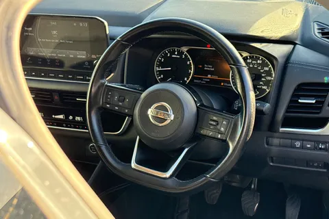 SH22LYK Nissan Qashqai 1.3 DIG-T MHEV N-Connecta Euro 6 (s/s) 5dr Thumbnail #30