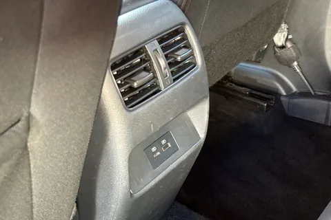 SH22LYK Nissan Qashqai 1.3 DIG-T MHEV N-Connecta Euro 6 (s/s) 5dr Thumbnail #31