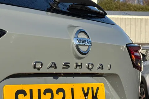 SH22LYK Nissan Qashqai 1.3 DIG-T MHEV N-Connecta Euro 6 (s/s) 5dr Thumbnail #34