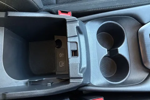 SH22LYK Nissan Qashqai 1.3 DIG-T MHEV N-Connecta Euro 6 (s/s) 5dr Thumbnail #40