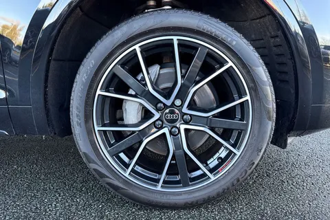 GX74VWP Audi Q5 Black Edition 50 TFSI e quattro 299 PS S tronic Thumbnail #10