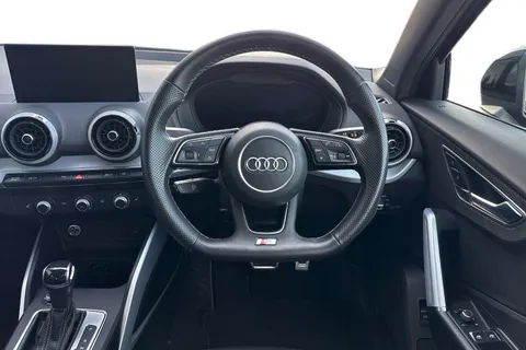 LV72DHP Audi Q2 S line 35 TFSI  150 PS S tronic Thumbnail #19