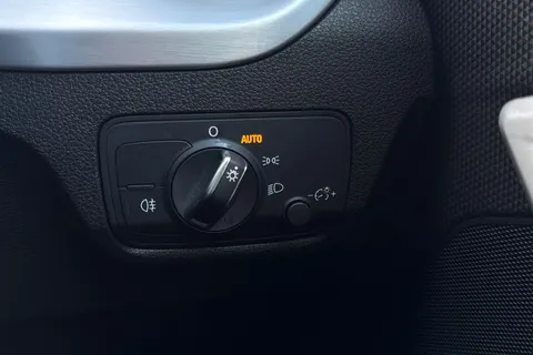 LV72DHP Audi Q2 S line 35 TFSI  150 PS S tronic Thumbnail #38