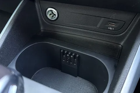 LV72DHP Audi Q2 S line 35 TFSI  150 PS S tronic Thumbnail #50