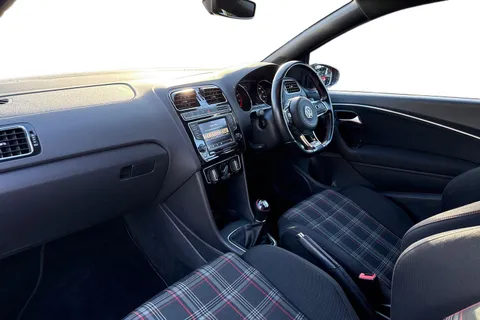 NX67XVK Volkswagen Polo 1.8 TSI GTI 3dr | LED Head Lights  | Convenience Pack Thumbnail #9