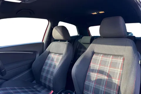 NX67XVK Volkswagen Polo 1.8 TSI GTI 3dr | LED Head Lights  | Convenience Pack Thumbnail #11