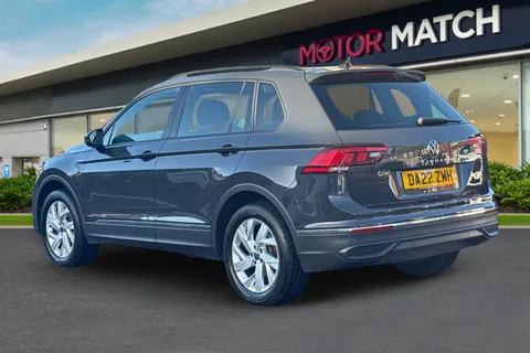 DA22ZWH Volkswagen Tiguan 1.5 TSI Life DSG Euro 6 (s/s) 5dr Thumbnail #3