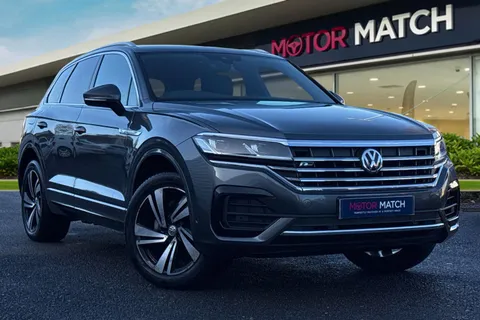 DA19SDX Volkswagen Touareg 3.0 TDI V6 R-Line Tech Tiptronic 4Motion Euro 6 (s/s) 5dr Thumbnail #2
