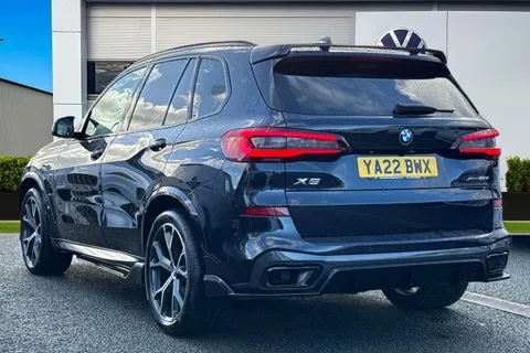 YA22BWX BMW X5 3.0 30d MHT M Sport Auto xDrive Euro 6 (s/s) 5dr Thumbnail #3