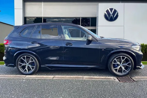 YA22BWX BMW X5 3.0 30d MHT M Sport Auto xDrive Euro 6 (s/s) 5dr Thumbnail #4