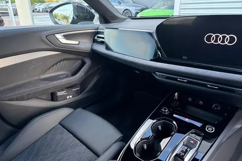 DT25KAJ Audi A5 Avant Edition 1 TFSI 150 PS S tronic Thumbnail #16