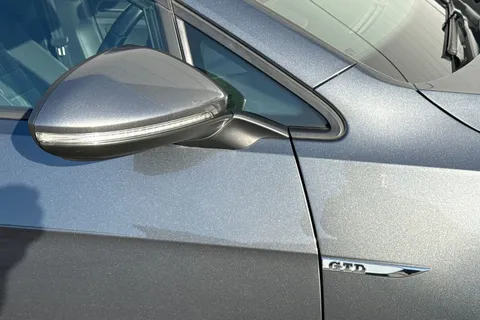 26 of 63 for Volkswagen Golf 2.0 TDI GTD Euro 6 (s/s) 5dr