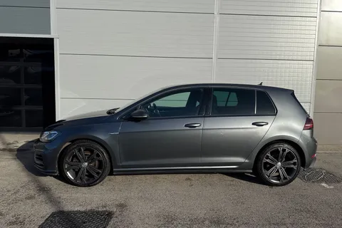 32 of 63 for Volkswagen Golf 2.0 TDI GTD Euro 6 (s/s) 5dr