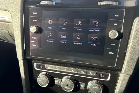 39 of 63 for Volkswagen Golf 2.0 TDI GTD Euro 6 (s/s) 5dr