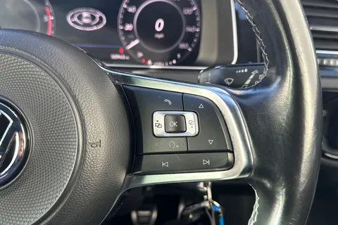 54 of 63 for Volkswagen Golf 2.0 TDI GTD Euro 6 (s/s) 5dr