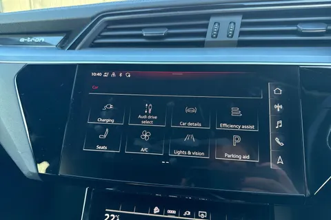 31 of 54 for Audi e-tron 50 Technik Auto quattro 5dr 71.2kWh (11kW Charger)