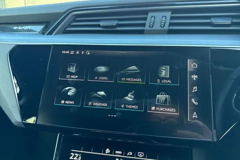 32 of 54 for Audi e-tron 50 Technik Auto quattro 5dr 71.2kWh (11kW Charger)