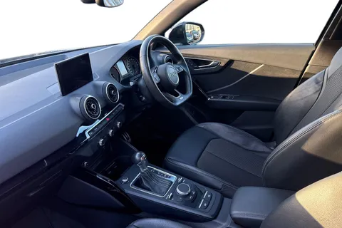 PK70RYZ Audi Q2 2.0 TFSI 40 Black Edition S Tronic quattro Euro 6 (s/s) 5dr Thumbnail #10