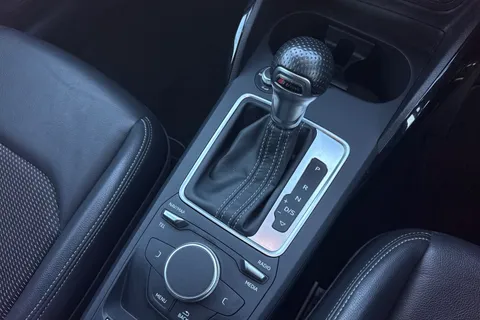 PK70RYZ Audi Q2 2.0 TFSI 40 Black Edition S Tronic quattro Euro 6 (s/s) 5dr Thumbnail #21