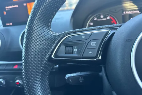 PK70RYZ Audi Q2 2.0 TFSI 40 Black Edition S Tronic quattro Euro 6 (s/s) 5dr Thumbnail #29