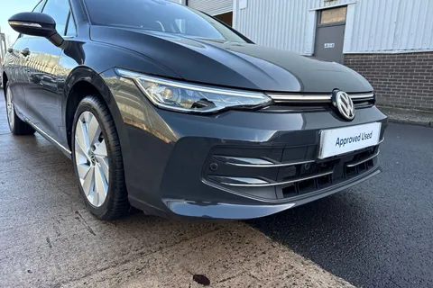 DF25AOR Volkswagen Golf 1.5 TSI 204 Style eHybrid 5dr DSG | ACC | Navigation Thumbnail #9