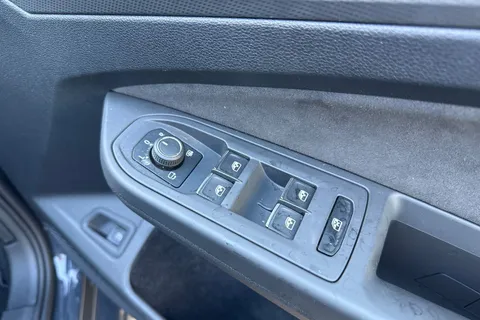 DF25AOR Volkswagen Golf 1.5 TSI 204 Style eHybrid 5dr DSG | ACC | Navigation Thumbnail #21