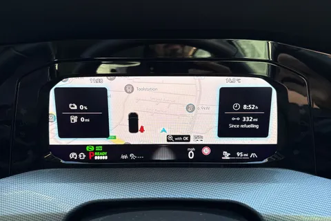 DF25AOR Volkswagen Golf 1.5 TSI 204 Style eHybrid 5dr DSG | ACC | Navigation Thumbnail #34