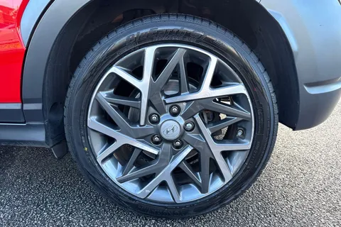 BG72AEM Hyundai Kona 1.6 h-GDi Ultimate DCT Euro 6 (s/s) 5dr Thumbnail #8