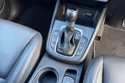 BG72AEM Hyundai Kona 1.6 h-GDi Ultimate DCT Euro 6 (s/s) 5dr Thumbnail #21