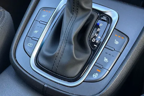 BG72AEM Hyundai Kona 1.6 h-GDi Ultimate DCT Euro 6 (s/s) 5dr Thumbnail #48